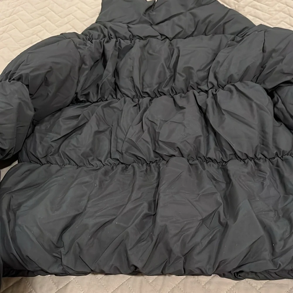 Love Tree Peyton Puffer Jacket - BLACK / Small / NWOT